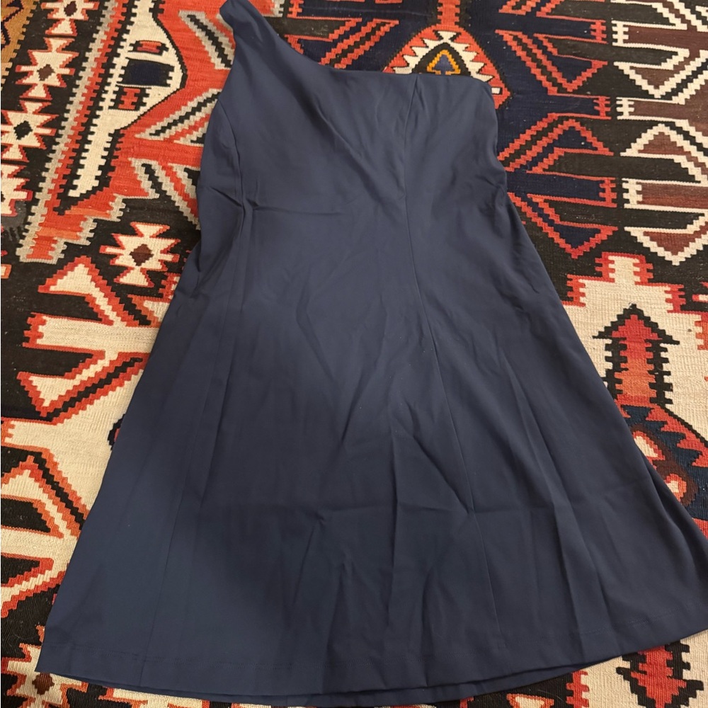 One sleeve outdoor voices athletic dress